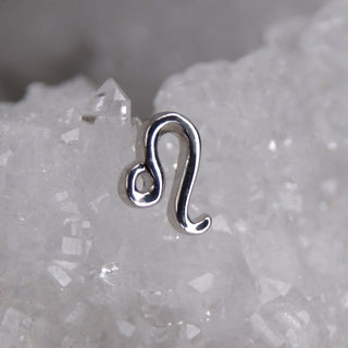 JUNIPURR JEWELLERY JEWELRY ZODIAC 14K WHITE YELLOW GOLD PIERCING EARRING STUD THREADLESS COSMIC CRYSTAL STARSIGN ASTROLOGY YELLOW WHITE GOLD 14K LEO