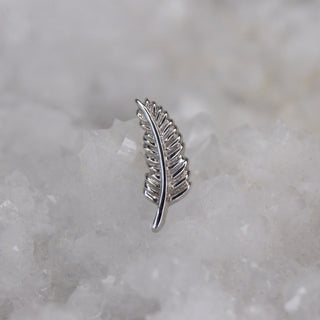 junipurr jewellery quill feather 14k white jewlery left curve feather threadless push fit