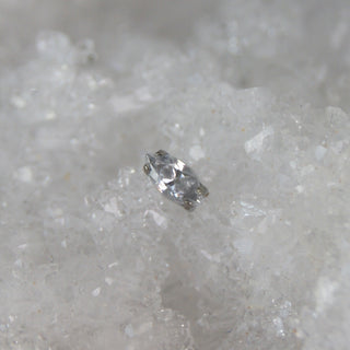 is marquise prong set gem cz swarovski 1mm 1.2mm threaded implant grade titanium