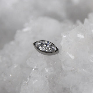 titanium prong set wcz white cubic zirconia gem marquise threadless push fit piercing jewellery anatometal implant grade