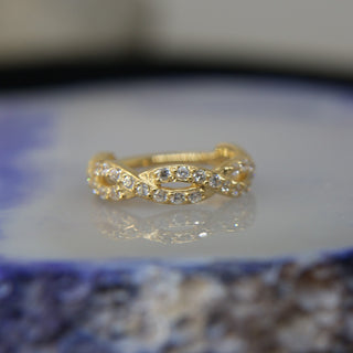 18K House Gold Pavé Plait  - Premium Zirconia & Yellow Gold Ring
