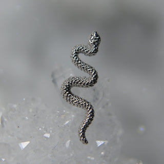 bvla delicate snake 14k gold piercing end white